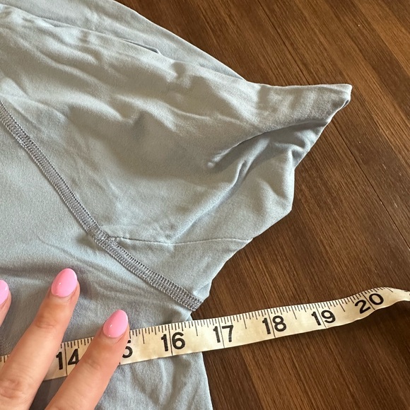 Title Nine Oiselle Wings Out Long Sleeve Top light blue size small - Picture 7 of 7